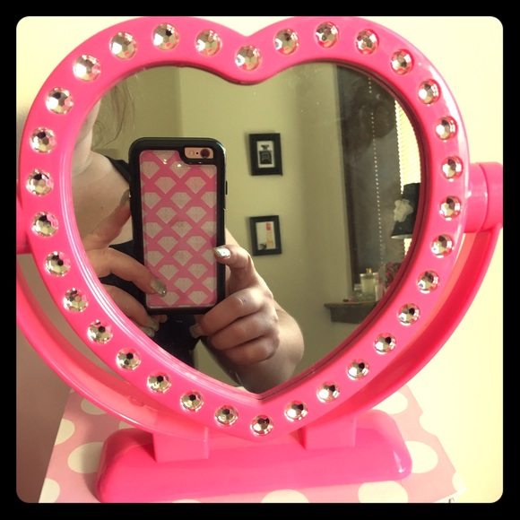 Heart Shaped 💎 Diamond Studded 💎 Makeup Mirror