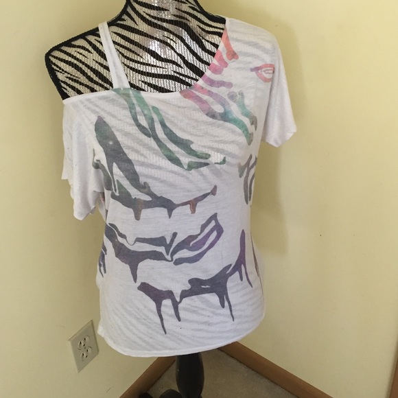 Vans off the shoulder tshirt