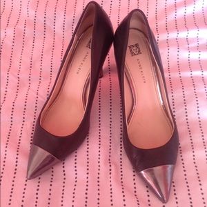 ❗️ CLEARENCE ❗️Anne Klein Metallic Point Toe Pumps