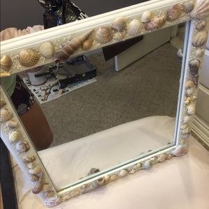 Beachy shell mirror