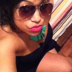 Meet your Posher, Francibel