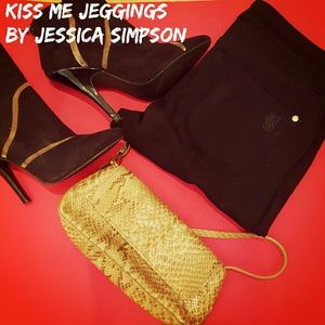 Simply Sexy "Kiss Me" Jeggings ☆Host Pick☆