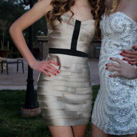 Bebe dress - Picture 2 of 4