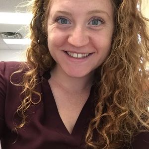 Meet your Posher, Caitlin