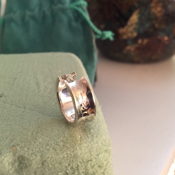 One Tiffany & Co. t & co mini hoop earring. - Picture 2 of 4