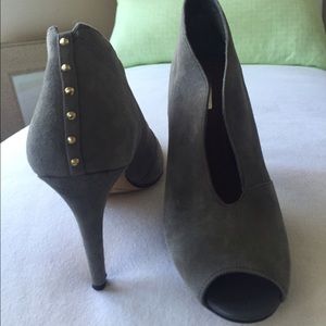Halogen Gray suede peep toe booties-8 1/2