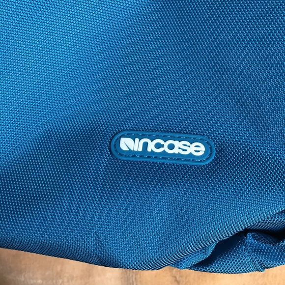 Sold! In case ultramarine backpack - Picture 2 of 4