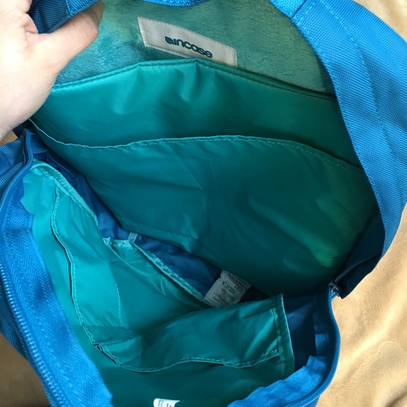 Sold! In case ultramarine backpack - Picture 3 of 4