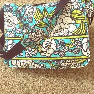 Will ship today! Vera bradley messanger bag!