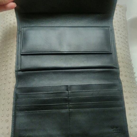 Gucci Wallet - Picture 2 of 4