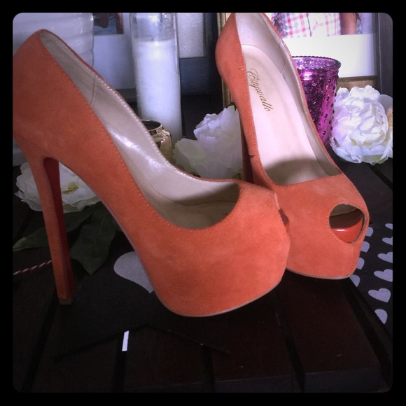 Highness platform pumps