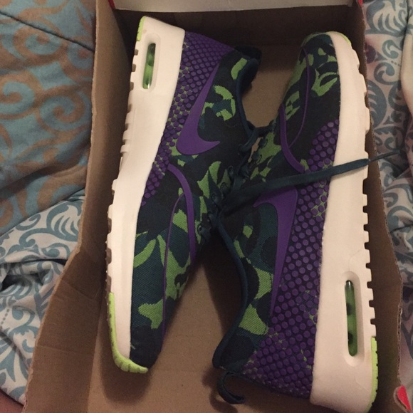 SOLD - Picture 3 of 4