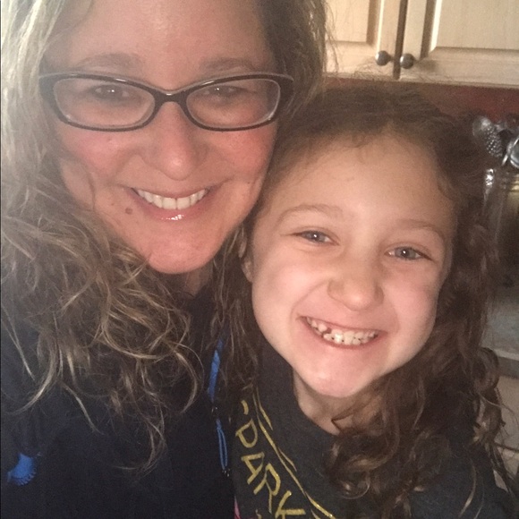 Welcome to my closet❤️ - Picture 5 of 8