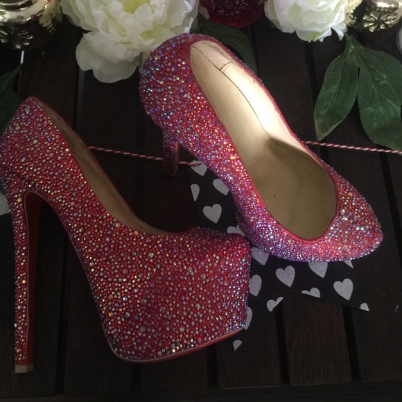 Daffodil style platform