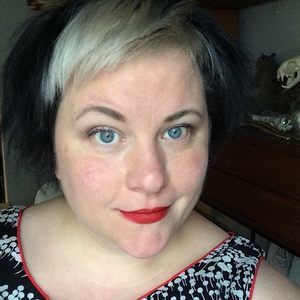 Meet your Posher, Carrie