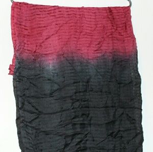 Red to black ombre scarf