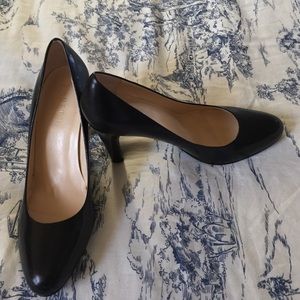 Ralph Lauren black pumps