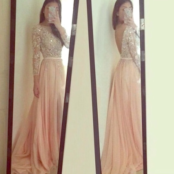 RESERVED FOR SAMANTHA ⭐️ Pink Beaded Prom Dress