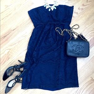 ✨SALE✨A pea in the pod maternity lace dress