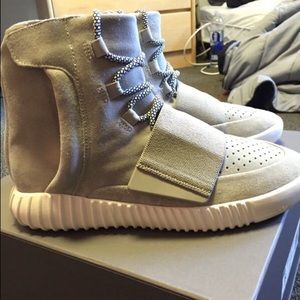 Yeezy Boost 750