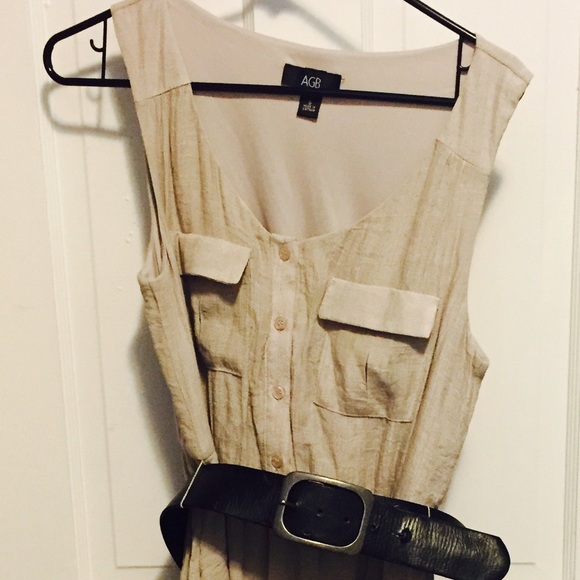 Sleeveless beige dress