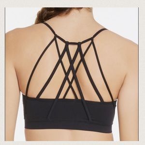 Fabletics Dash Sports Bra