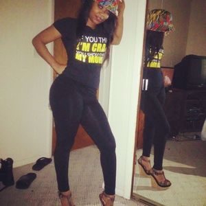 Meet your Posher, Mia