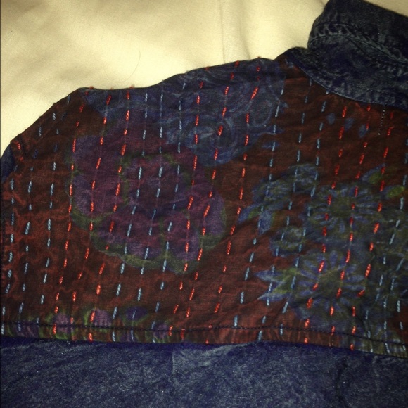 Staring At Stars embroidered chambray button down - Picture 4 of 4