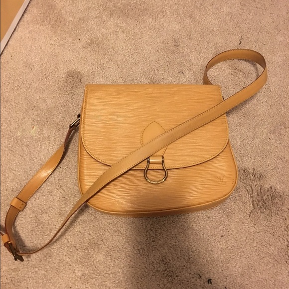 LOUIS VUITTON EPI ST CLOUD