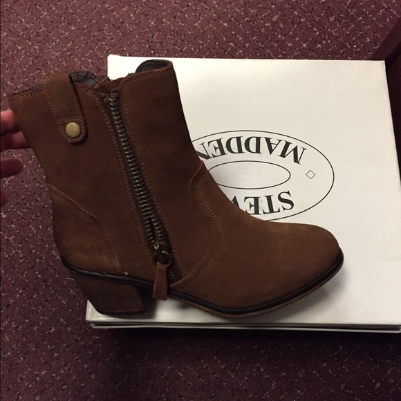 Steve Madden Rust Suede Booties