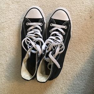black converse