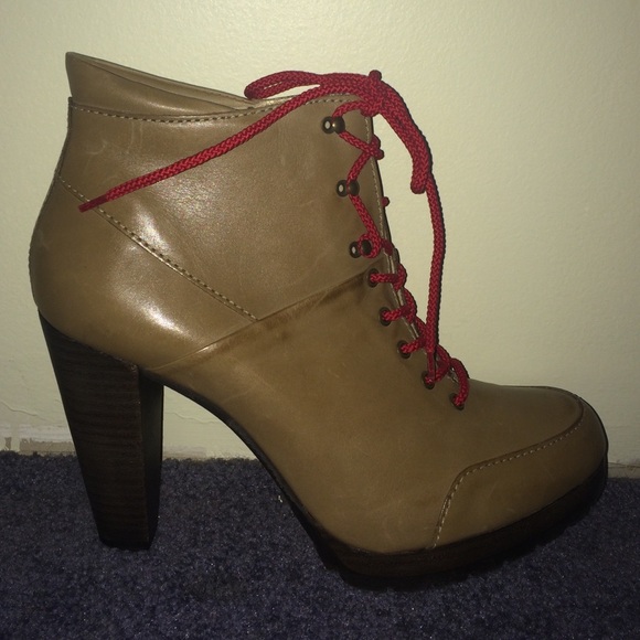 High heel boots - Picture 1 of 4