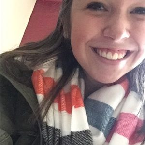 Meet your Posher, Michaela