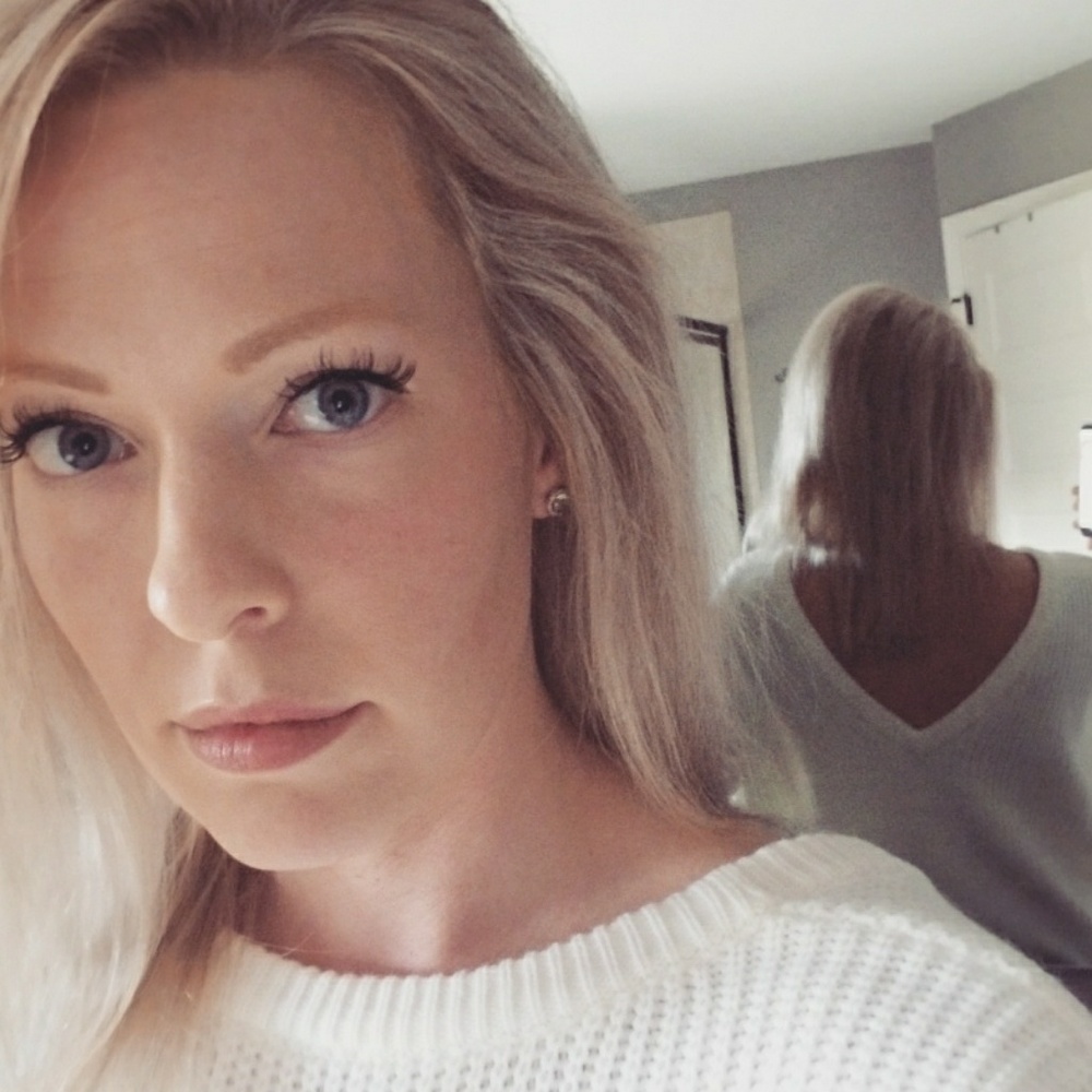 Meet your Posher, Lauren