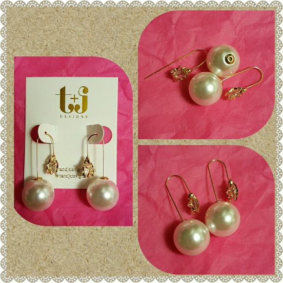 ⭐️⭐️STAR THREAD PEARL EARRINGS⭐️⭐️ - Picture 3 of 3