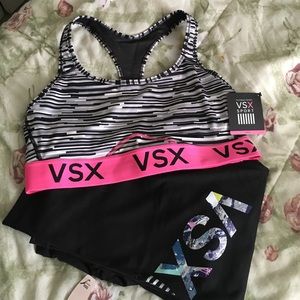 VS 💗 sports bra! New with tags!!