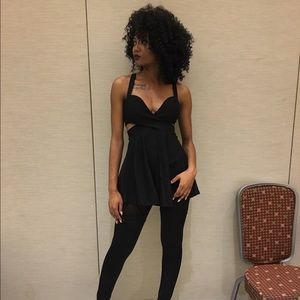 Little criss cross pleaded dress