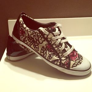 Reposhing Coach Sneakers