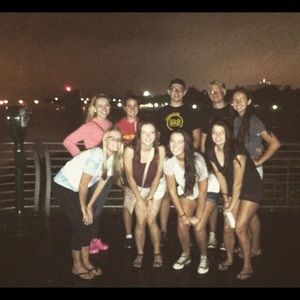 Meet your Posher, Lauren