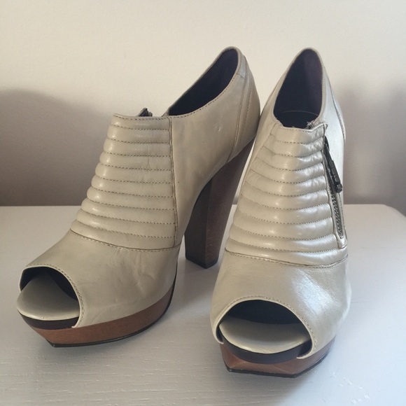 Miss-Sixty Camel Zip Boots Booties