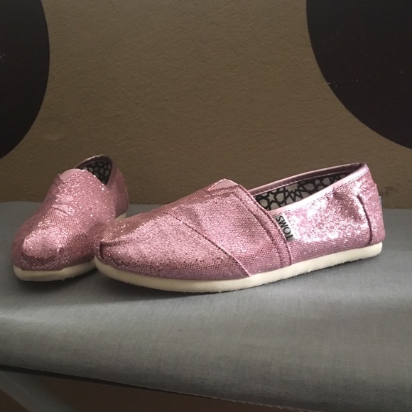 Pink Glitter Toms💕 - Picture 2 of 4
