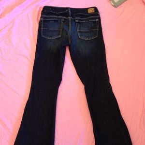 AMERICAN EAGLE artist boot cute jeans!