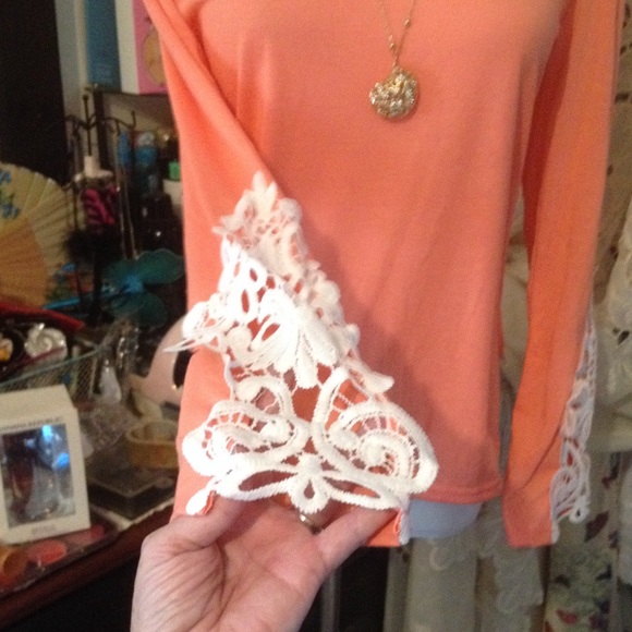 Orange Tee w/ open Lace sleeves Sz UK-L US-M🍊 - Picture 2 of 2