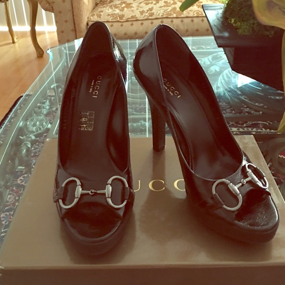 Gucci Shoes - Black classic Gucci heels