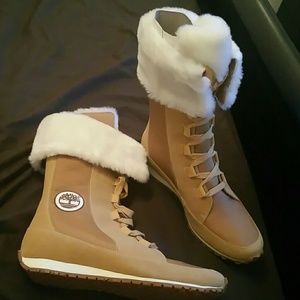 SOLD Women's Timberland boots