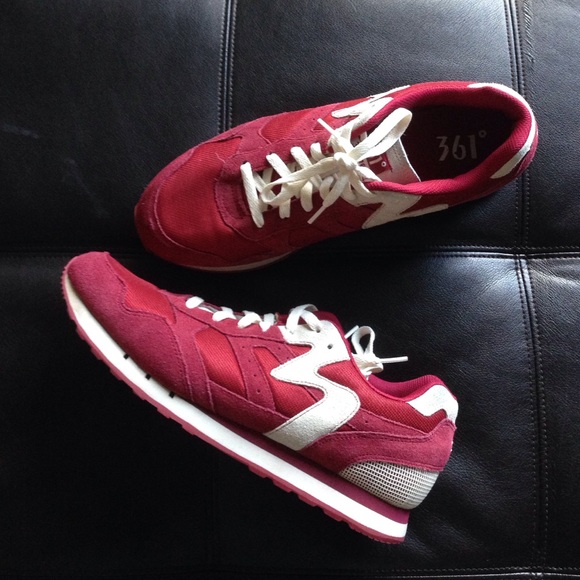 Men's shoes