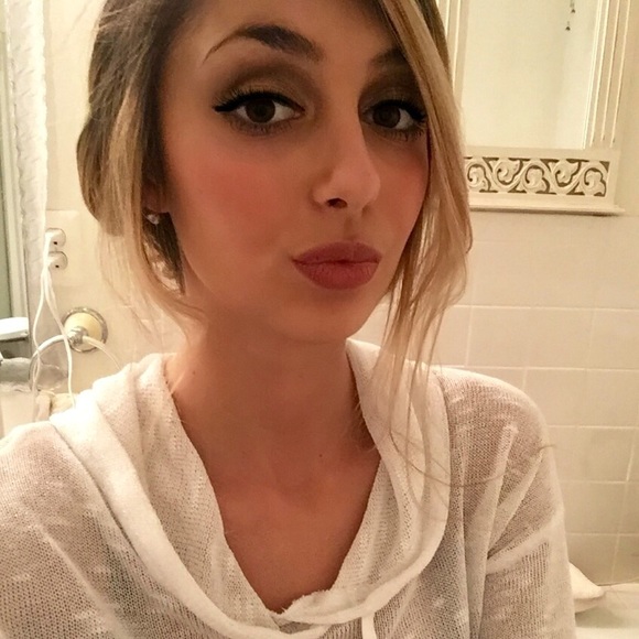 Meet your Posher, Jackie