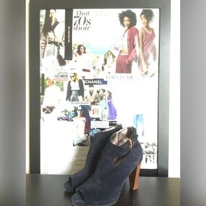 ❣FINAL REDUCTION❣NAVY LOFT BOOTIES