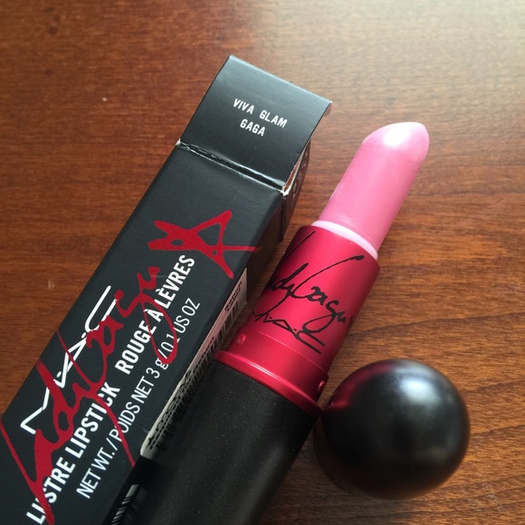 🚨SOLD SOLD🚨Mac lipstick VIVA GLAM GAGA