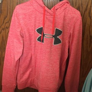 Under Armour Sweartshirt